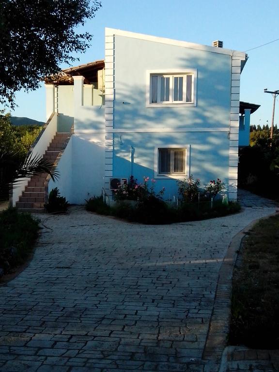 Апартаменты Tom'S House Skriperon Экстерьер фото